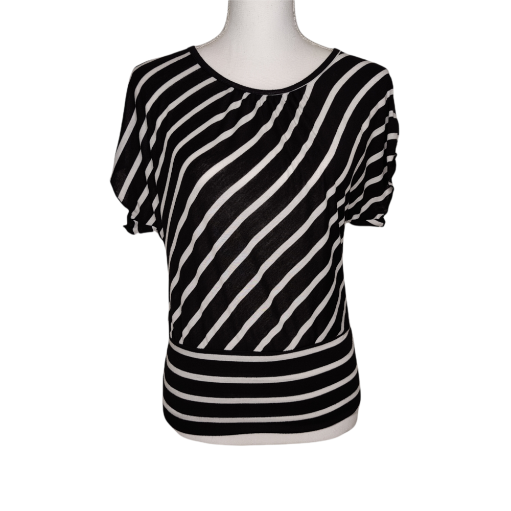 A. Byer Women's Striped Open Lace Back Butterfly Sleeve Top